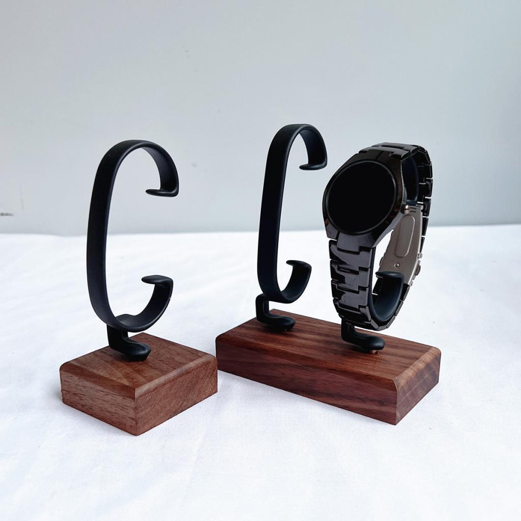 Jewelry Stores With Watches - C-förmiger Uhrenständer für Geschäfte, Stilvoller Robuster